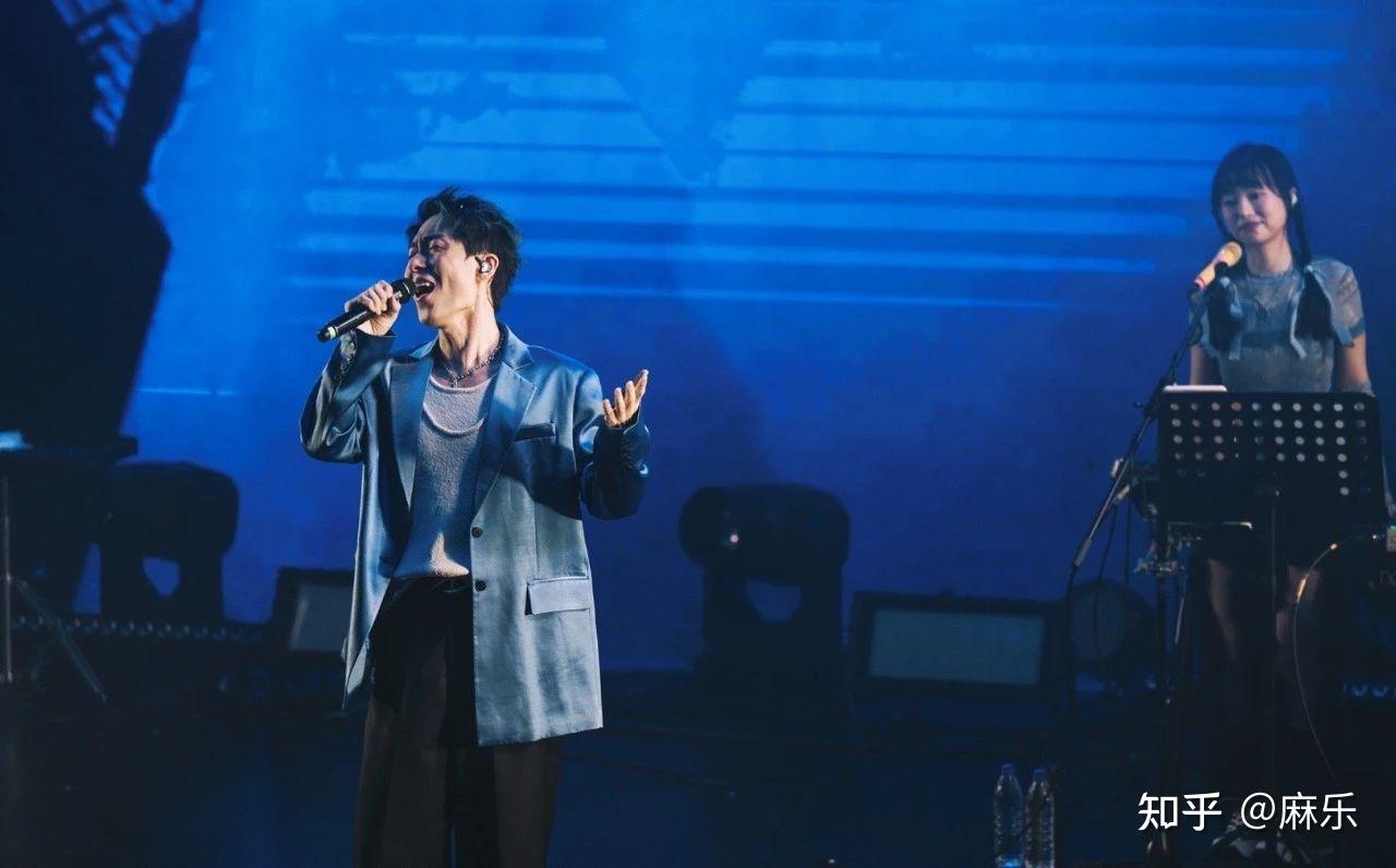 我们终于在舞台上,迎来了丁世光 #开耳观演 - 知乎