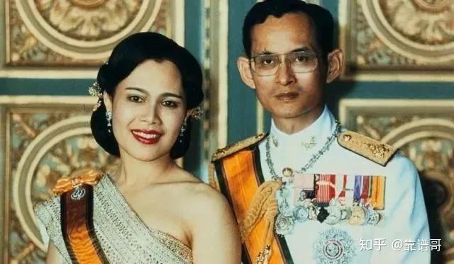 嫁给史诗级渣男是什么感受泰国国王和他的5任妻子