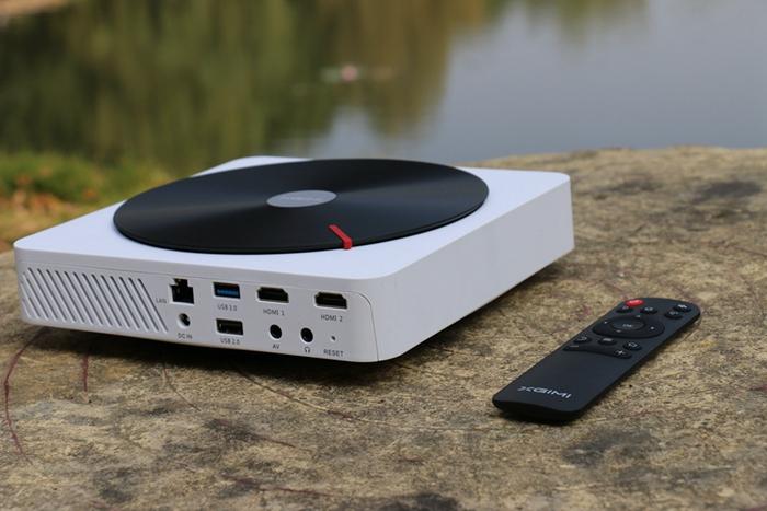 手机屏幕怎么投影到投影仪 v2-6c4e13613a7e4599d590145821f9ca19_1440w.jpg?source=172ae18b