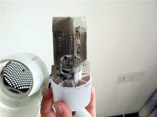 如果你早把坏了的电吹风机拆成这样这种中考物理题就成了小菜