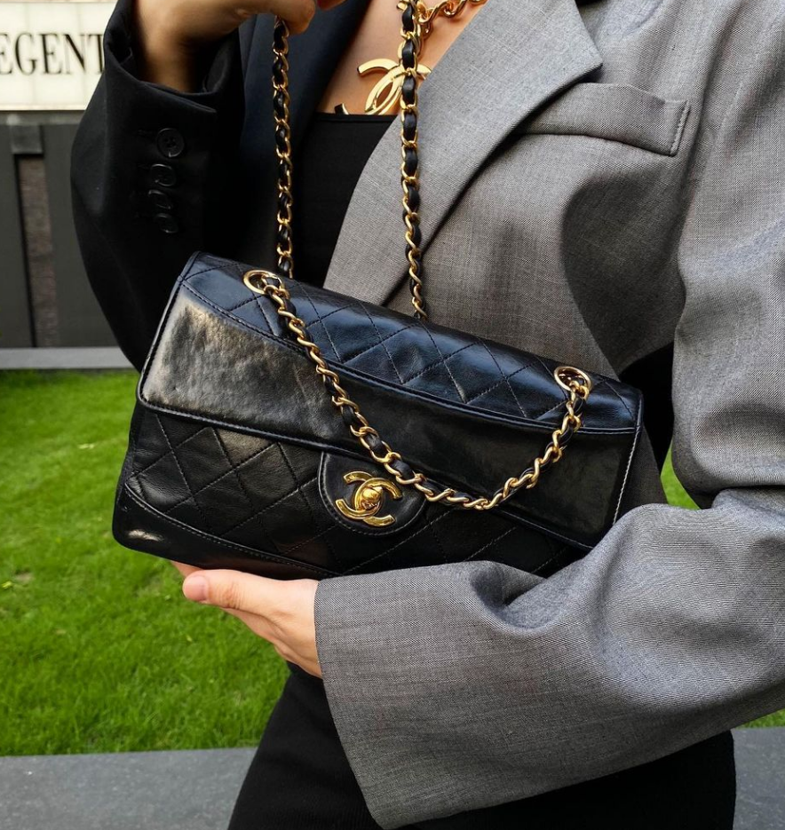 chanel 黑金牛戴妃中号.