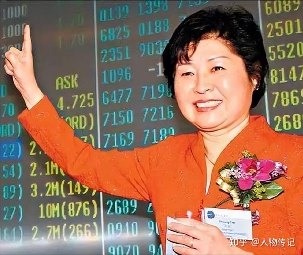 玖龙纸业张茵：“造纸女王”的开挂人生，靠收废纸成为首富 - 知乎