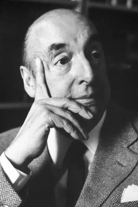 pablo neruda – chile – 1971pablo neruda fue un poeta chileno