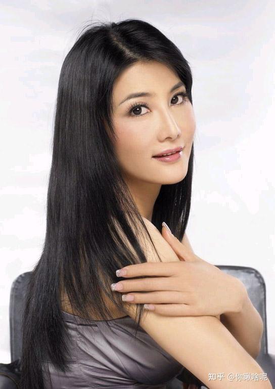 29年前,那个被周比利一脚踢进医院的女打星杨丽菁,现状如何? - 知乎