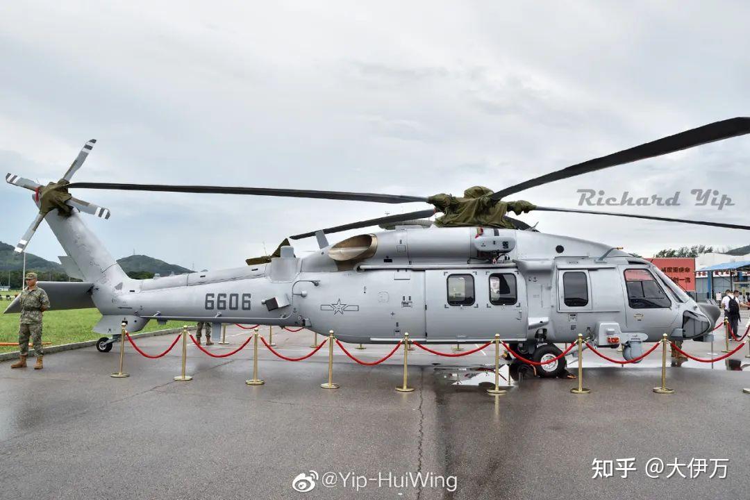 细节特写驻港部队军营开放日直20ks型直升机首次公开亮相