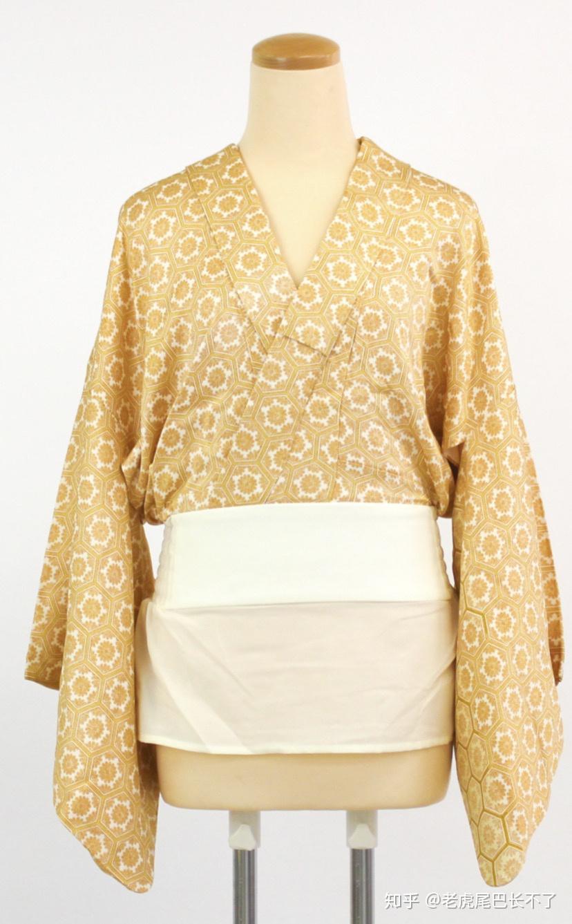 这是和服的哪一种领子有内衬有足袋没腰带穿起比较简单感觉不像浴衣又