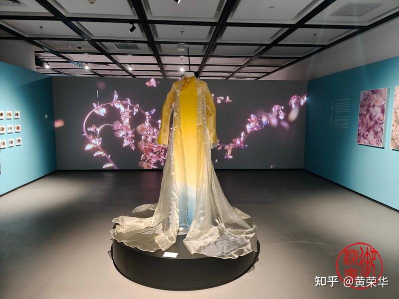当非遗邂逅时尚:《三生万序》非遗数字共生艺术展盛大启幕 - 知乎