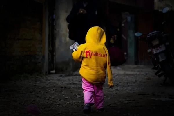 妻子患癌 儿子自闭 这位漫画家老爸如何在绝望中寻得希望 知乎