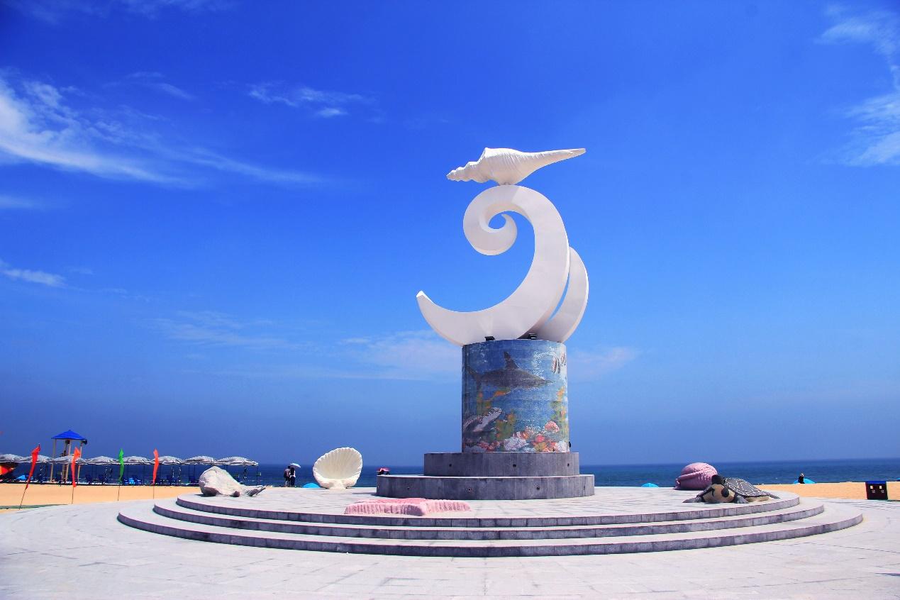 位于广东省阳江市海陵岛闸坡镇内,是国家5a级旅游景点,集海泳,度假