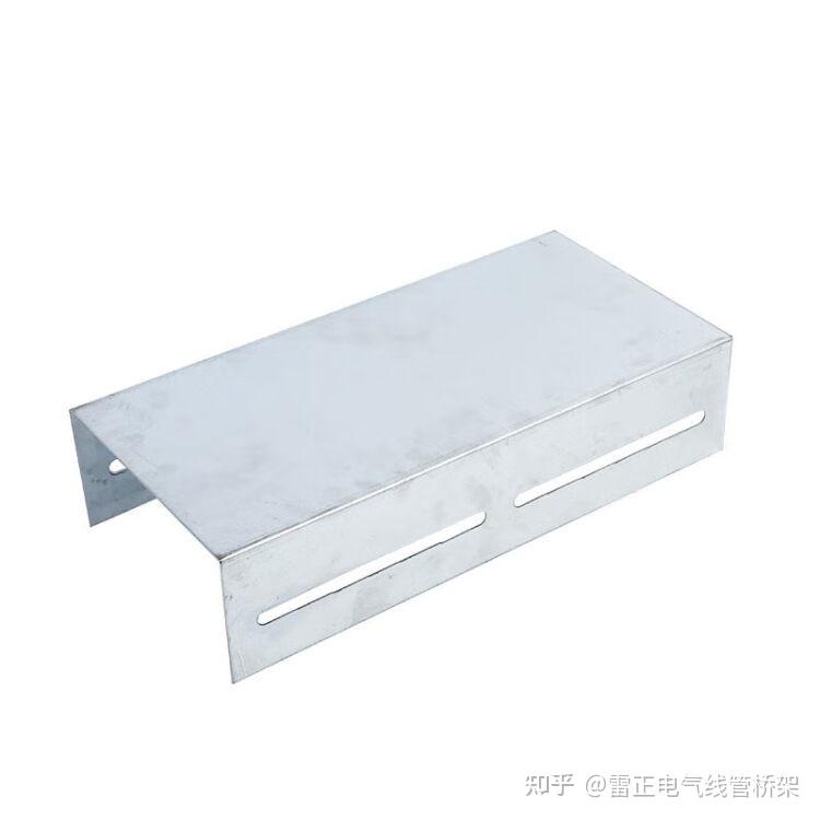 它主要用在桥架与桥架之间的连接处,当电缆遇到建筑物的伸缩缝或沉降