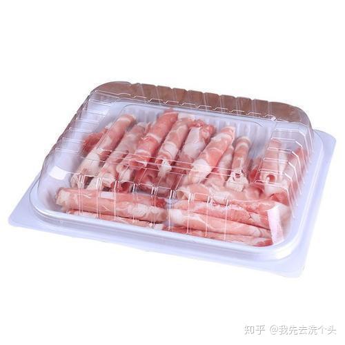 打火锅常见的就是肥牛卷跟肥羊卷,唰两下就可以吃了,很方便,孩子也爱