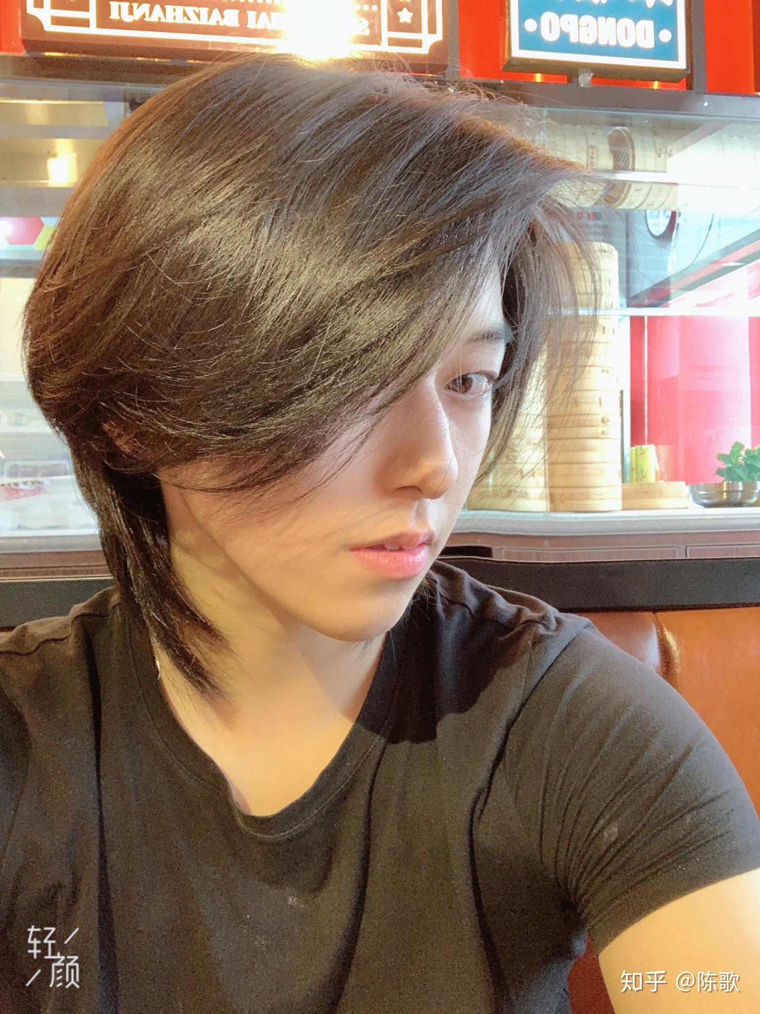 男生留长发怎么打理过渡期的发型