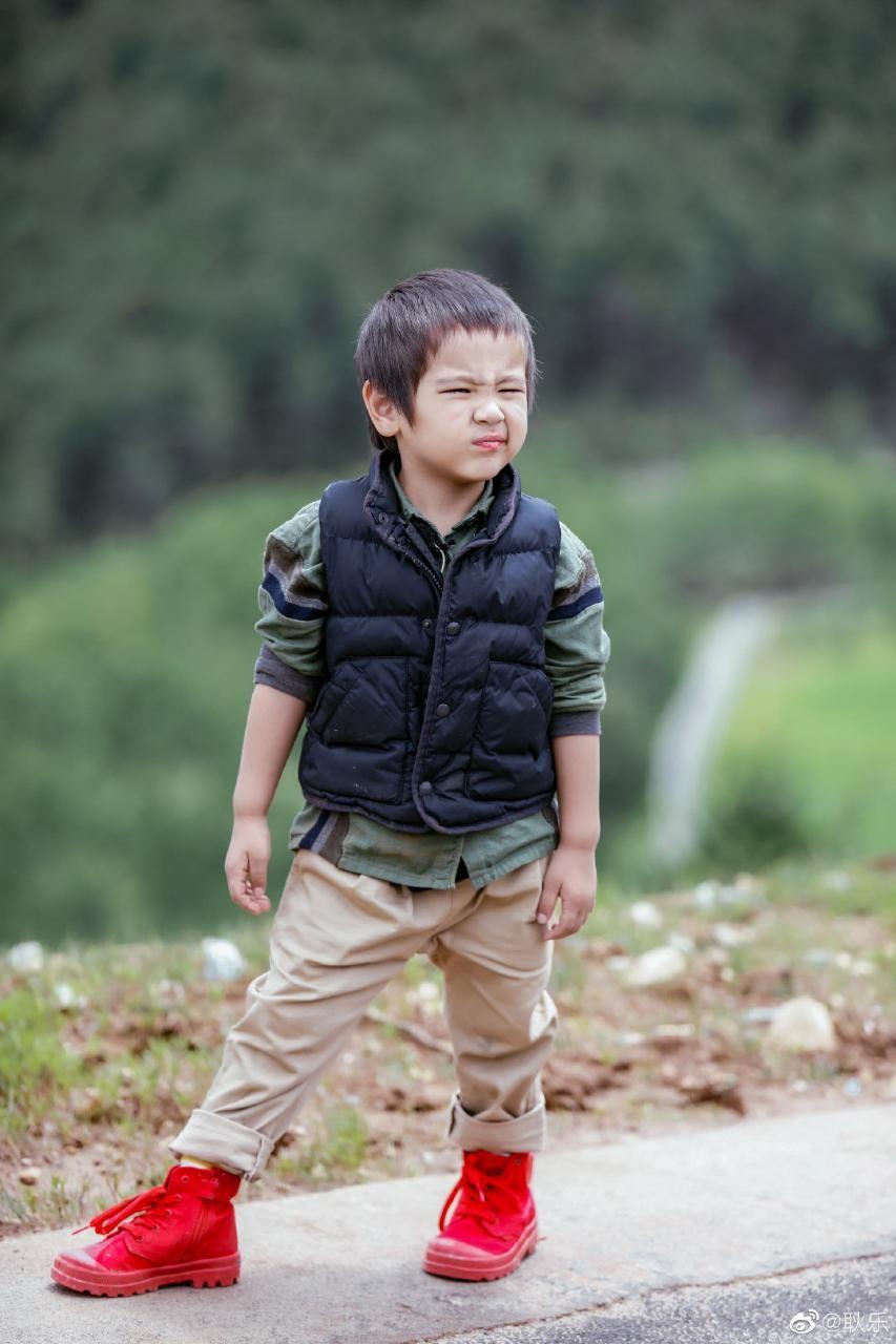如何评价爸爸去哪儿第六季的耿乐的儿子乐那多