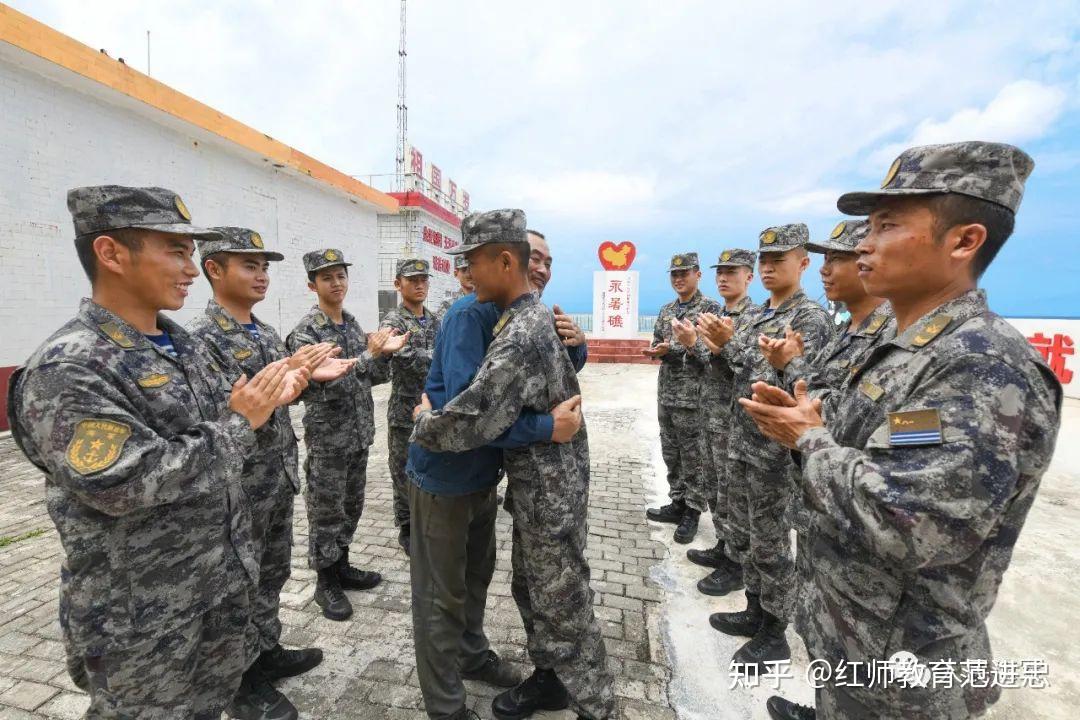 文職人員同步配發解放軍21式夏作訓服帥氣亮相配發方式公佈