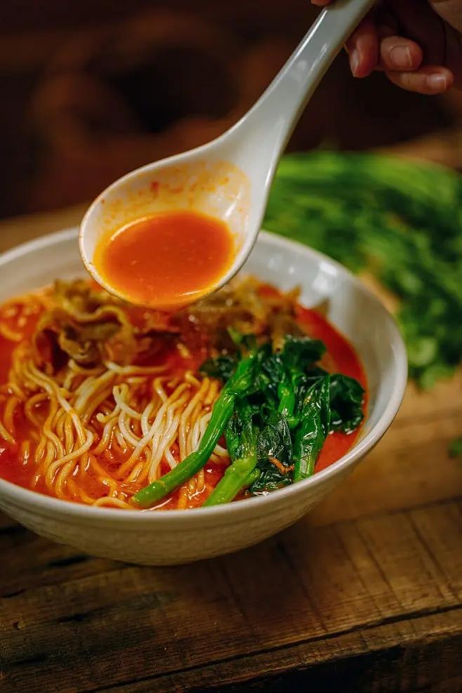 四食流转,立冬当吃面|骨汤超鲜,面超爽! - 知乎