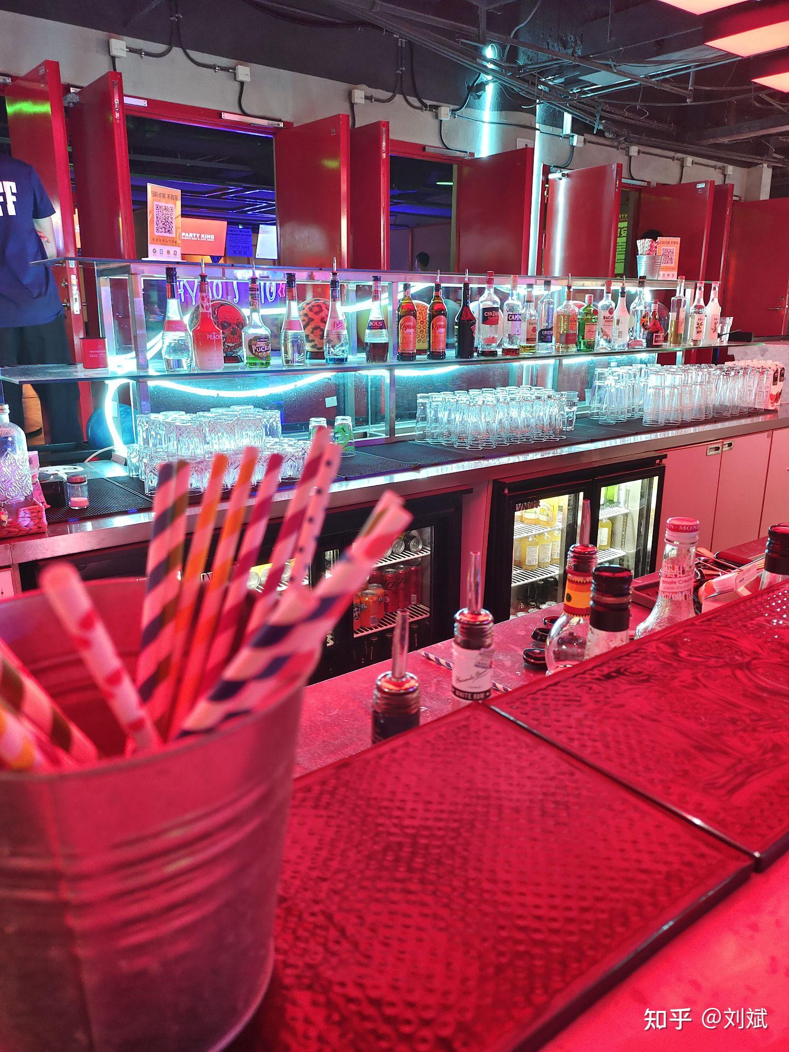 上海人民广场partyking店攻略一