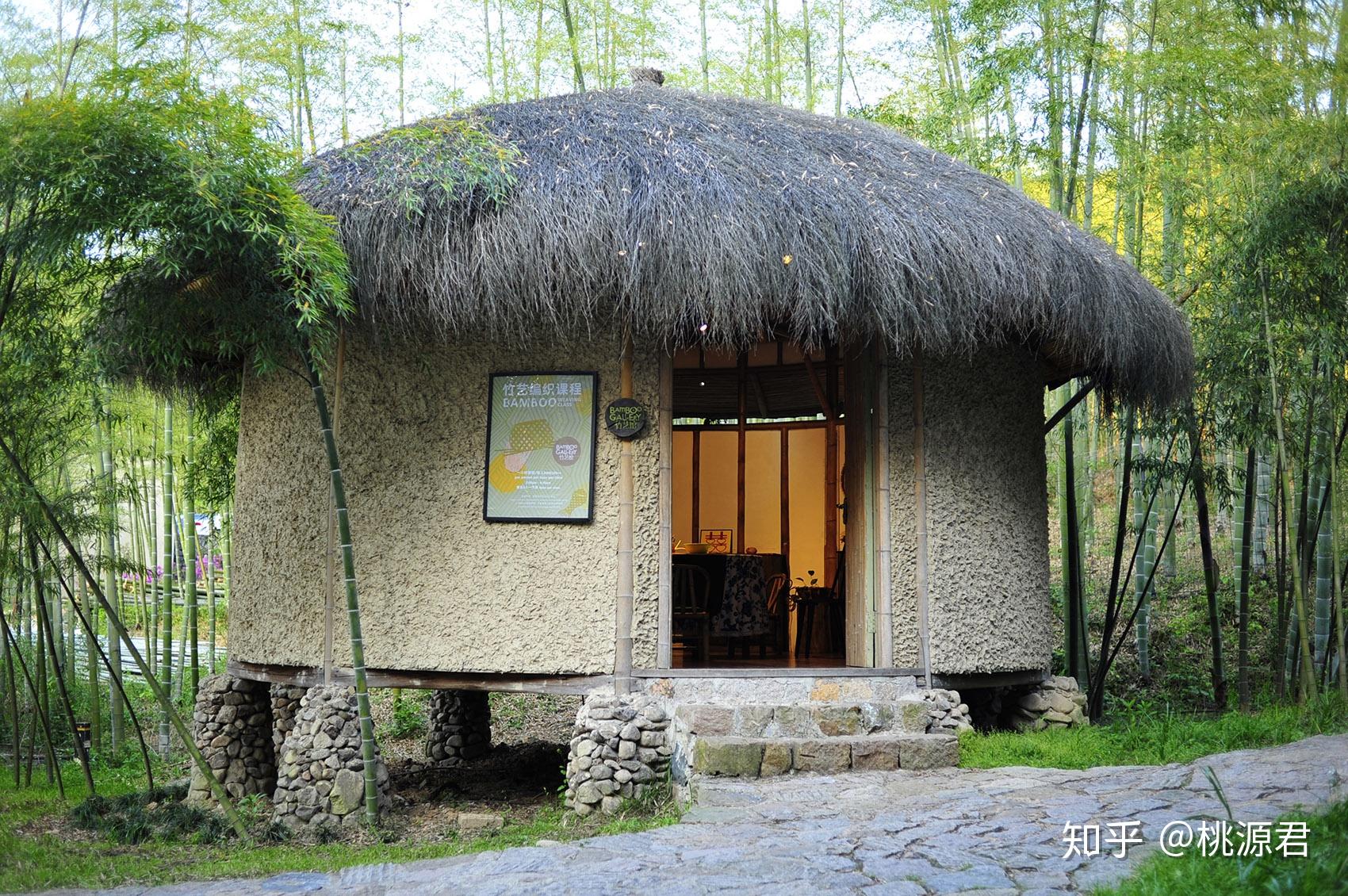 民宿设计丨茅草土屋 —— 用最原始的土方法，盖一座最时尚的茅草屋 - 知乎