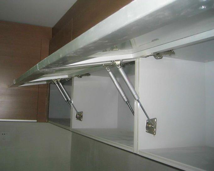 知道这些橱柜翻门的结构设计技巧再难的橱柜安装都不怕