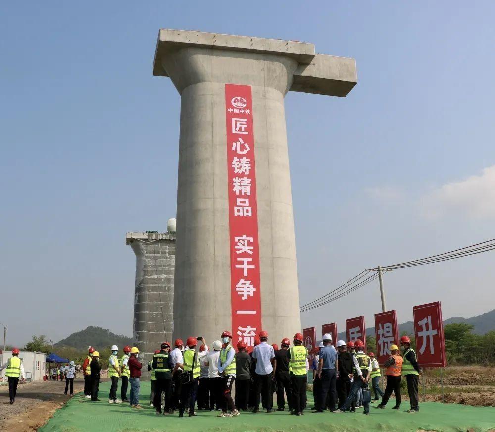 揭阳霖磐高铁图片图片