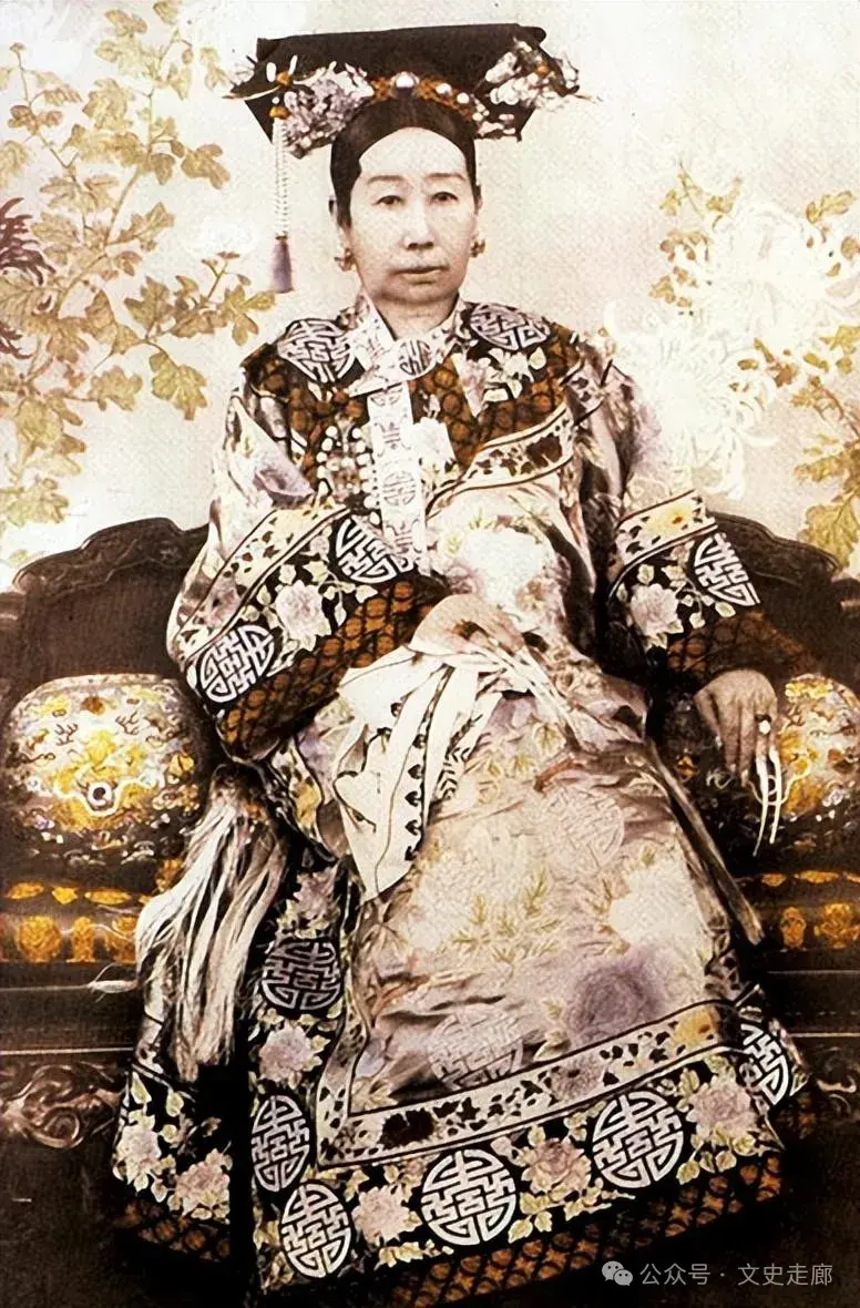 慈禧太后真容重现!美国博物馆藏“老照片”曝光,让人惊叹不已 - 知乎
