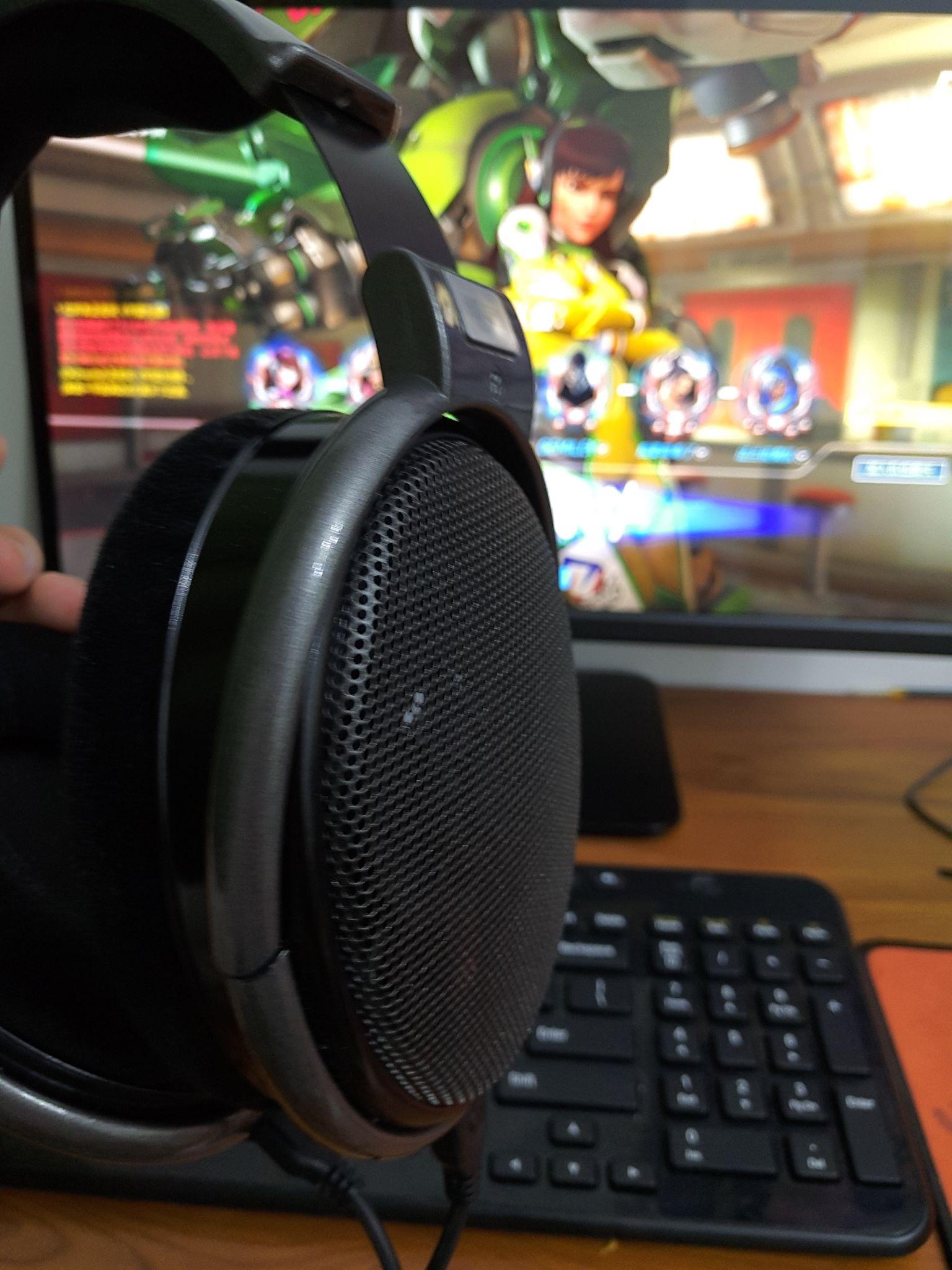 求推荐游戏耳机,吃鸡用。?