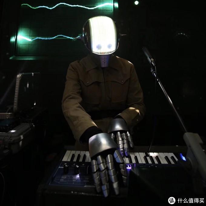 新裤子庞宽是个怎样的人? - 知乎