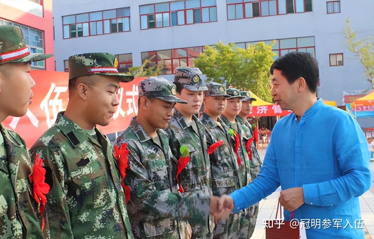 当2年义务兵的大学生，退伍后能拿到多少钱？想参军要清楚 - 知乎