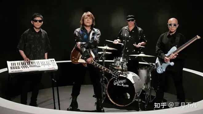 贝斯手小朱,键盘手大猫,鼓手dino.