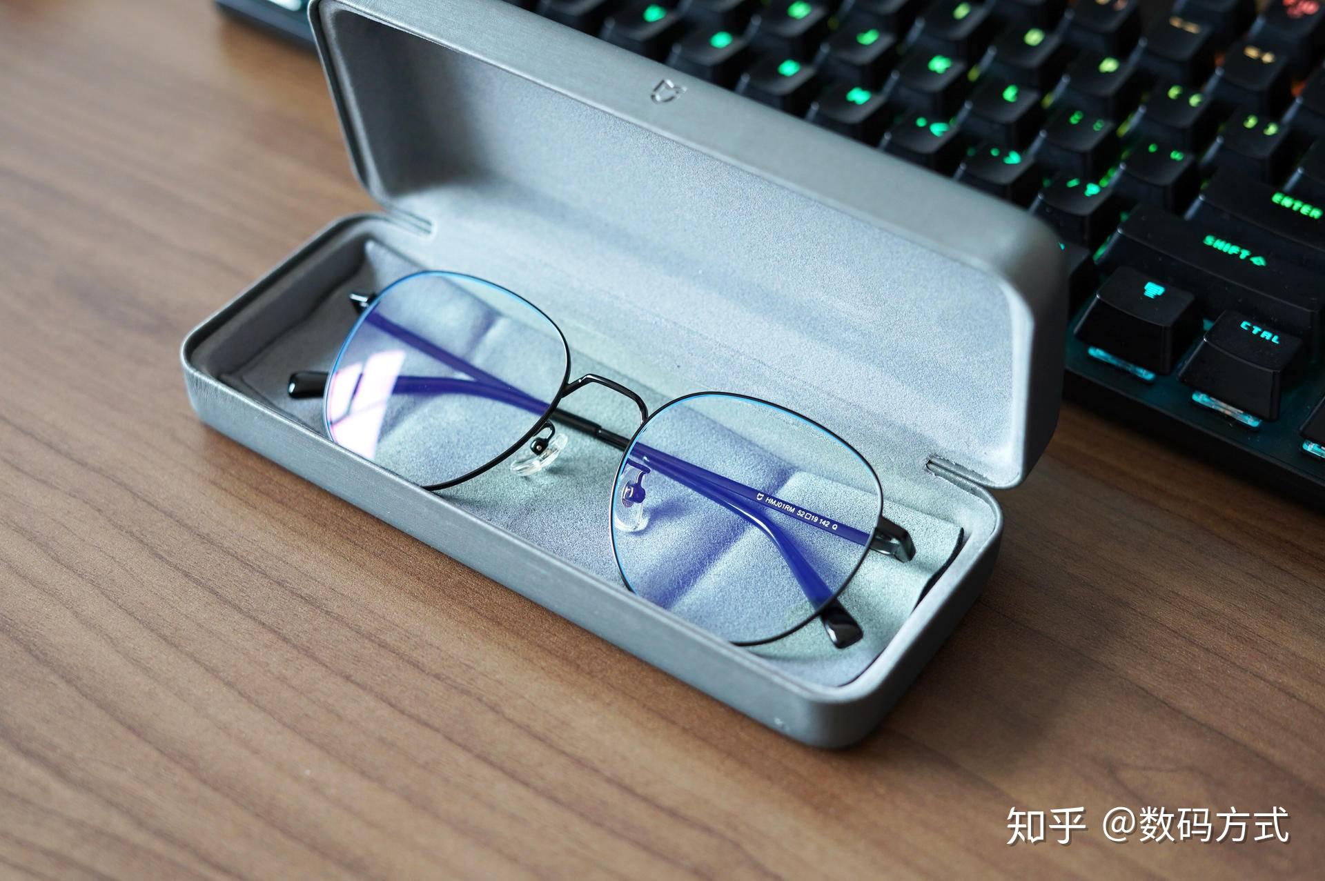 打破行业高价规则 米家防蓝光眼镜 钛轻盈低调来袭 - 知乎