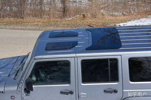 牧马人有全景天窗没有?