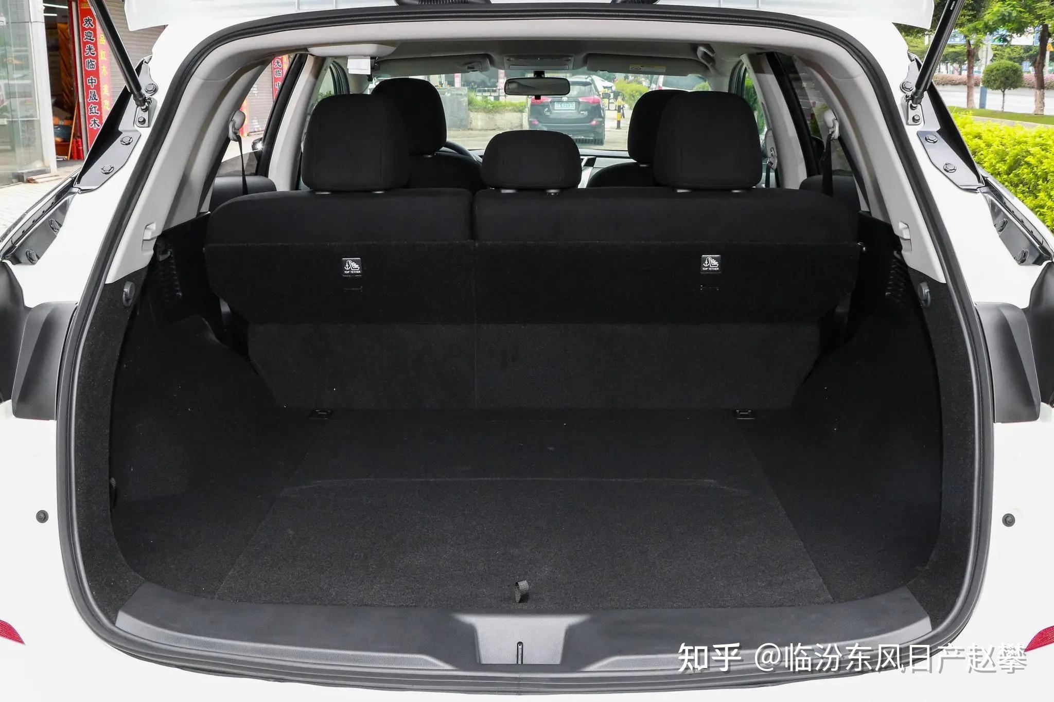 日系省油大号家用suv,后排又大又舒适,家用合适,实拍日产楼兰 - 知乎