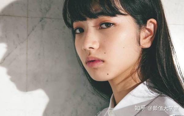 小松菜奈恋情曝光 厌世脸 为何能收割日韩两大男神 知乎