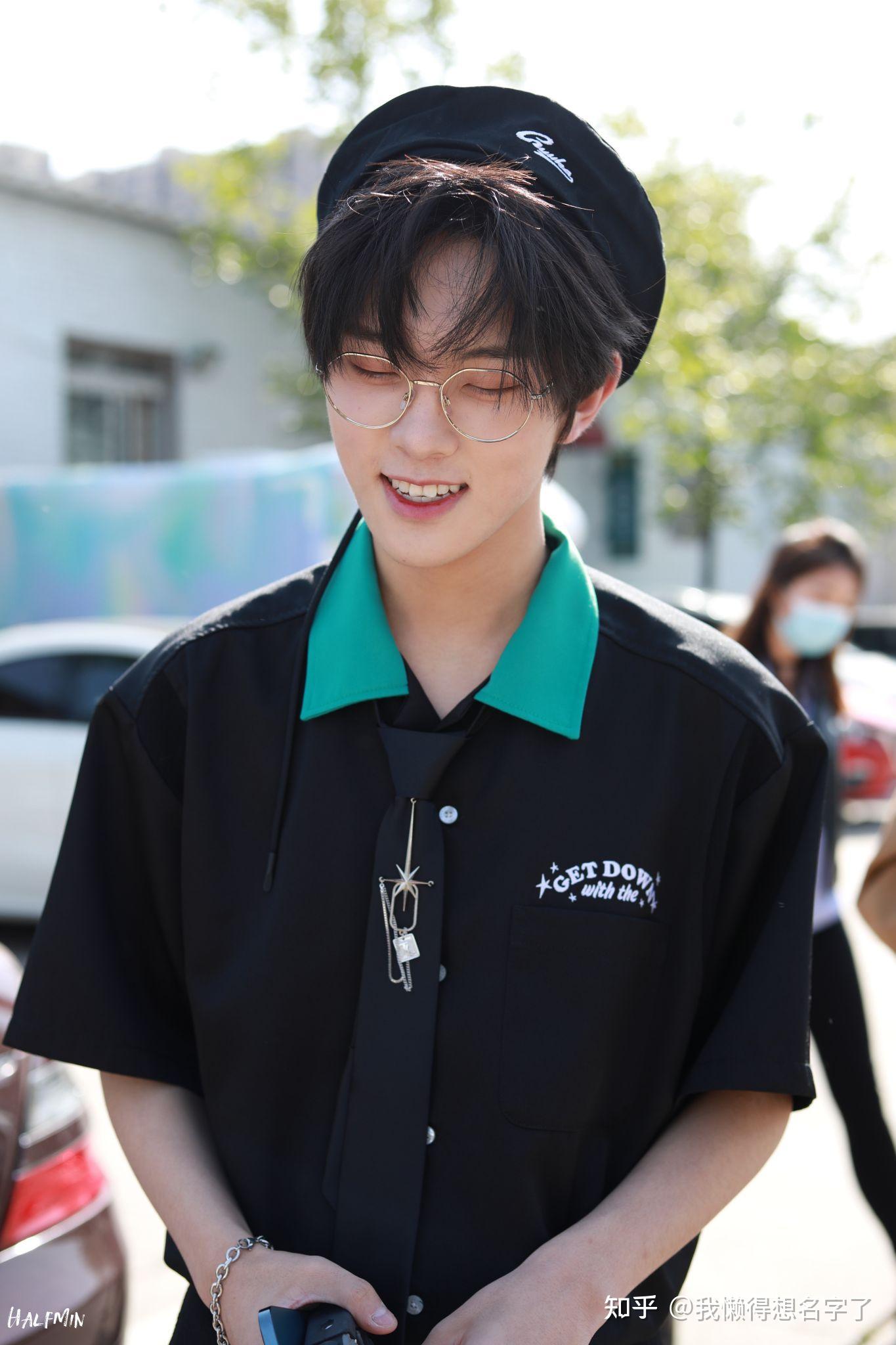 如何评价《创造营2021》的张星特?