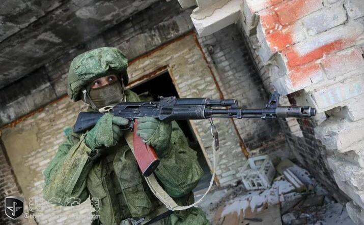 二叠纪战斗民族最新型的防弹衣套装