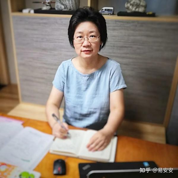 学姐采访|她是如何成功转行的做汉语老师？ - 知乎
