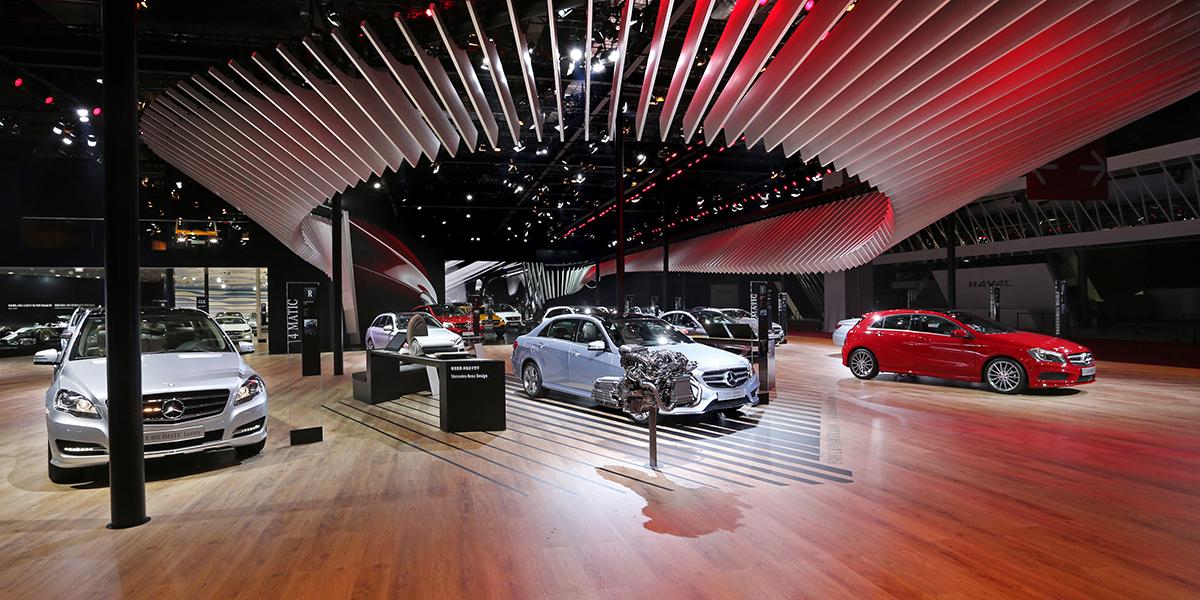 展览时间:xxxxxx三,展览时间,地点本次展会将会展示汽车品牌发展历程