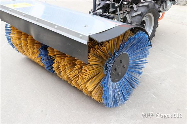 冬季扫雪车大棚清雪机滚刷式扫雪机手推式除雪机 知乎