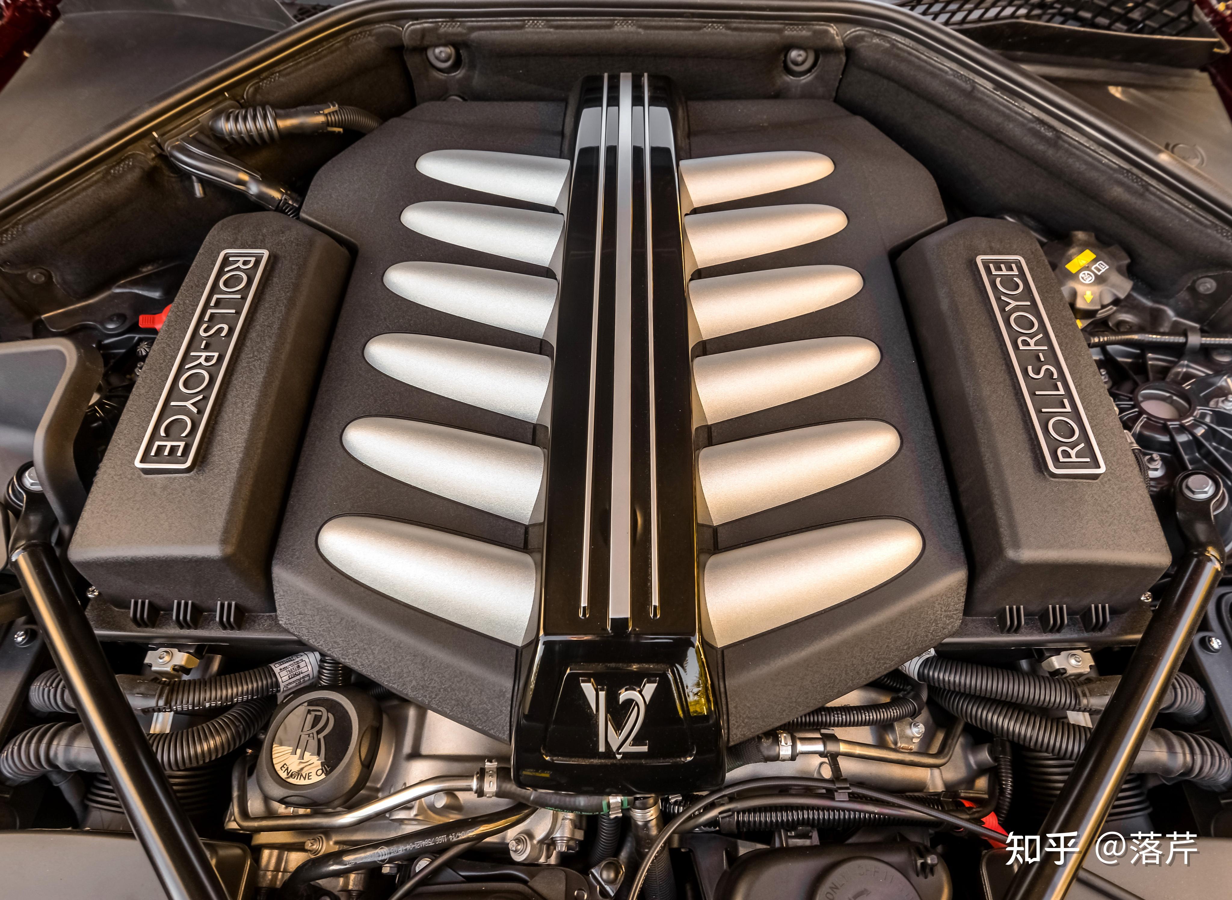 oh no — fritz has pinched the queens robes大事不妙——德国人