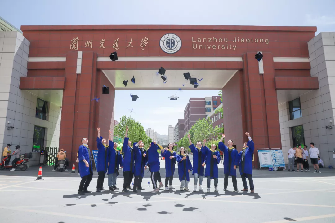 兰州交通大学研究生专硕上几年 v2-6ffe5dedd37769fee583a04067ab54d8_1440w.jpg?source=172ae18b