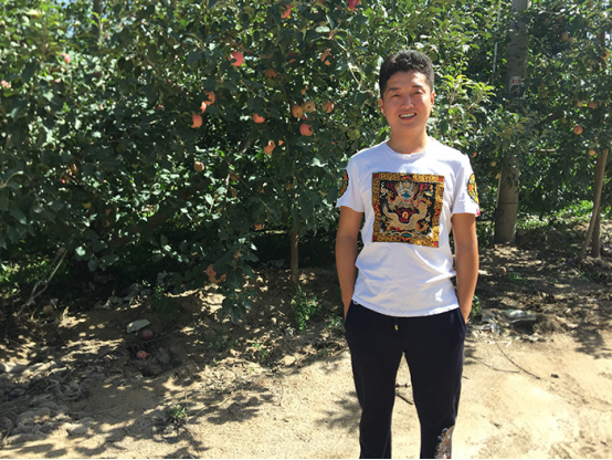 南疆小哥草根电商网红的成长之路