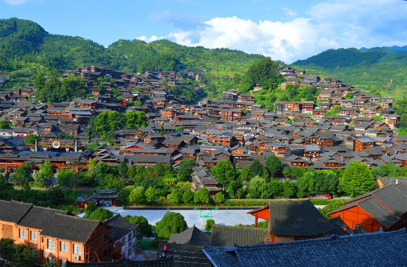 西江千户苗寨旅游