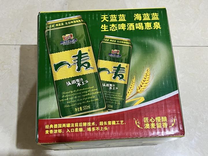 年货买啤酒:惠泉一麦啤酒,有着山泉水的回香味道,且酒精度低易入口