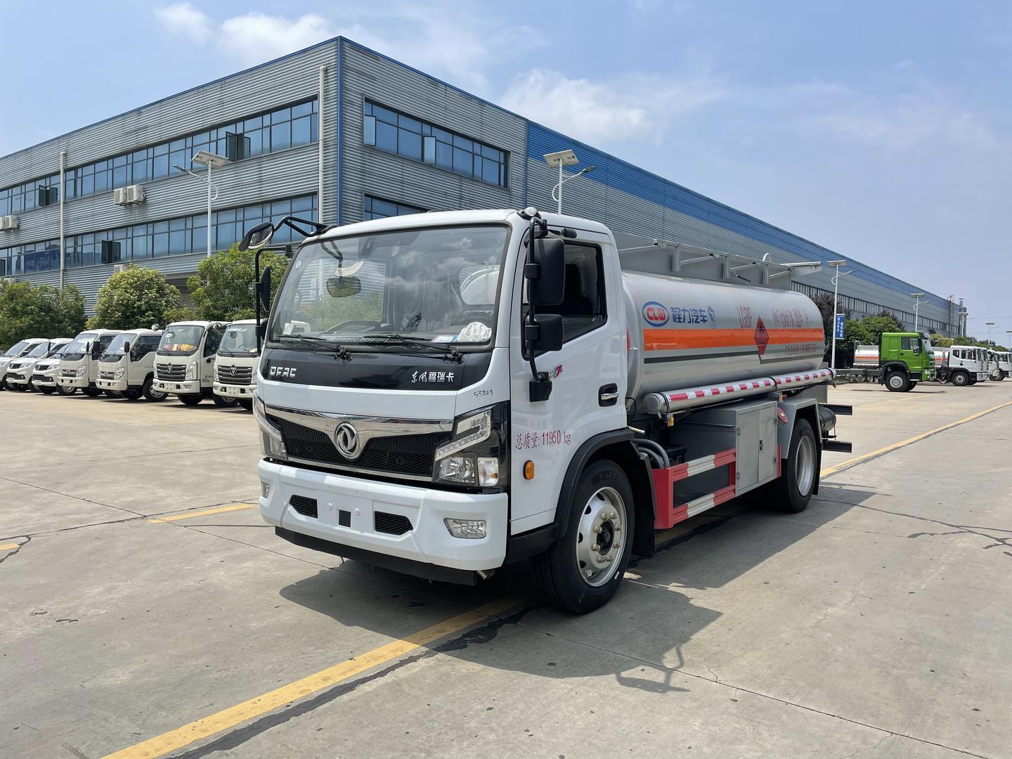 小油罐车报价小型三吨吨油罐车报价