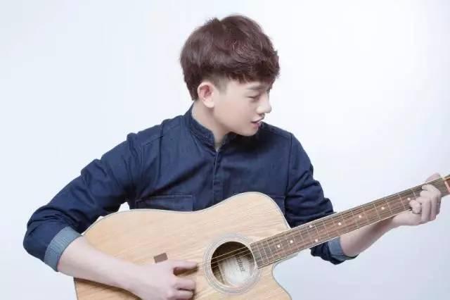 爱豆来乐丨快男魏潇逸林俊杰是我的偶像我会一直唱到底