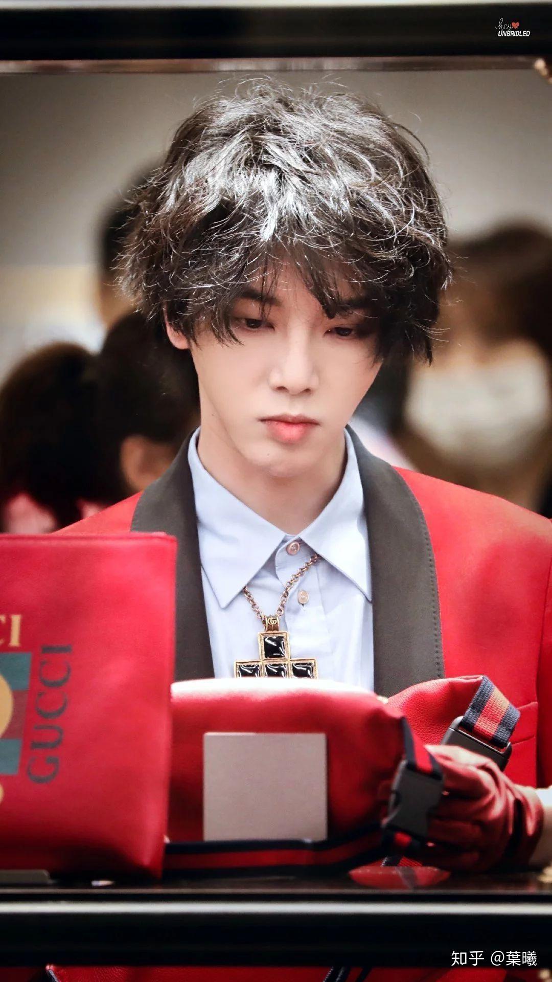 喜欢华晨宇的你几岁了