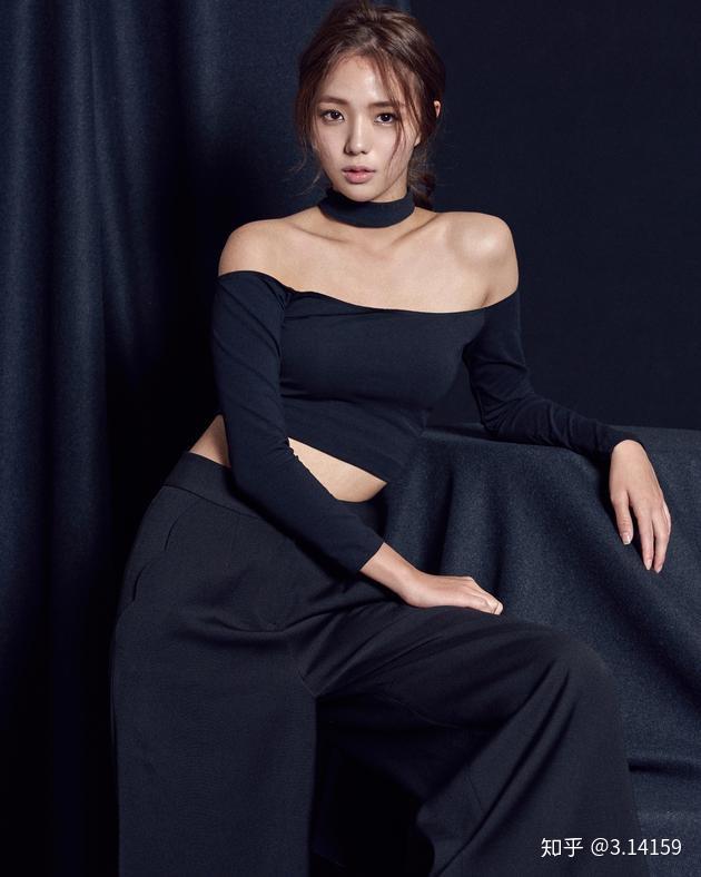 有没有蔡秀彬的壁纸或照片