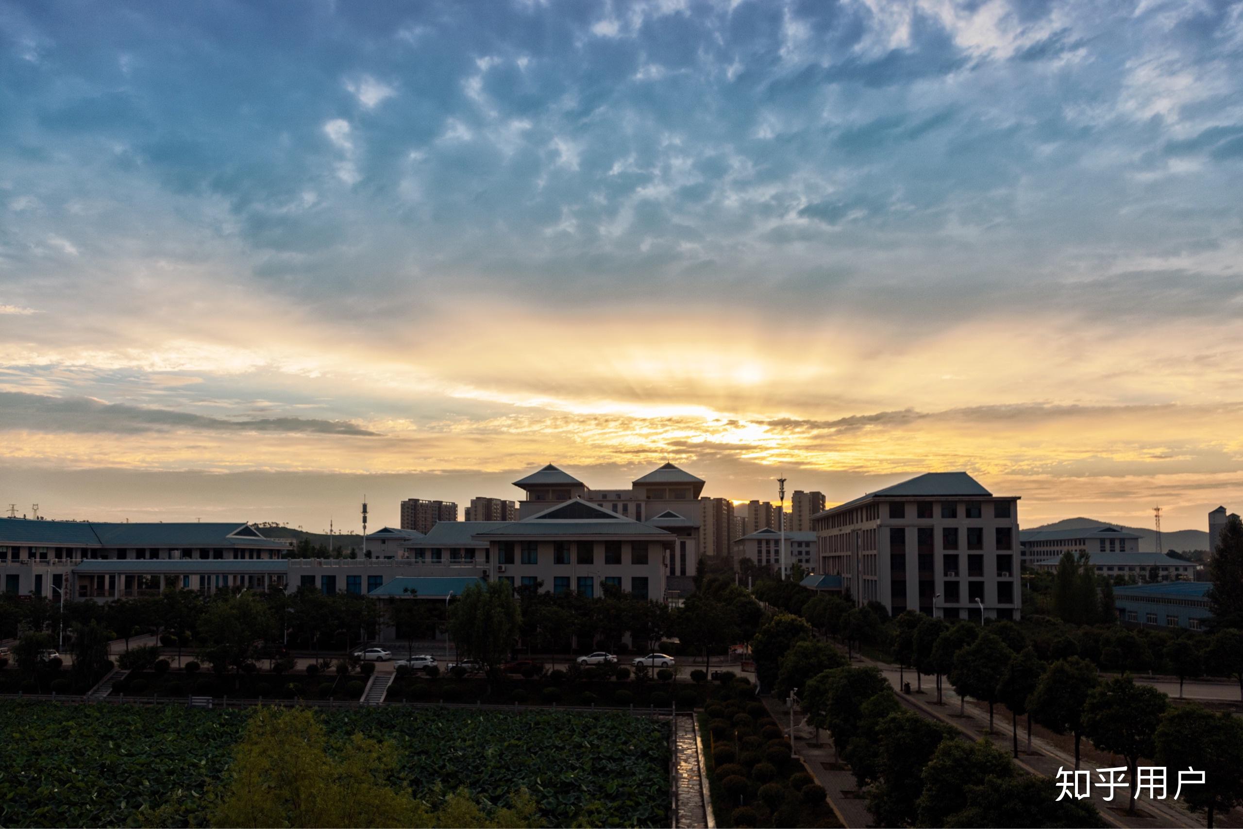 在湖北文理学院理工学院学习是种怎么样的体验? - 知乎