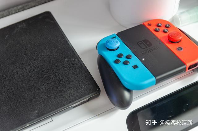 入门级NAS,群晖好还是威联通好?是不是4盘起步?说是2盘终究逃不过升级?预算有限,求推荐!?插图46 入门级NAS,群晖好还是威联通好?是不是4盘起步?说是2盘终究逃不过升级?预算有限,求推荐!?插图46