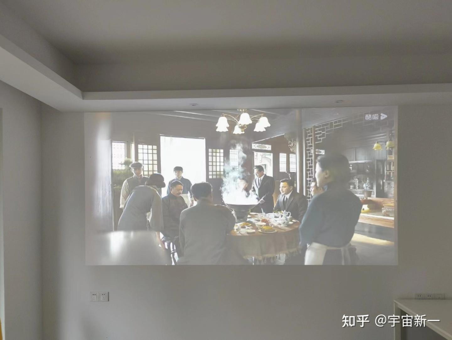 2024年投影幕布选购攻略：投影幕布有必要吗？家用投影幕布怎么选？投影幕布材质科普！高性价比电动升降“美视”投影幕布真实评测！