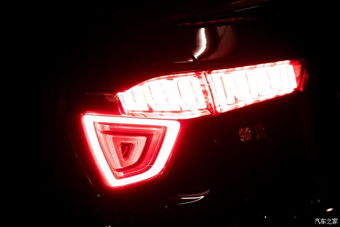 因为喜欢所以选择领克03冠军版为我保驾护航灯光秀篇